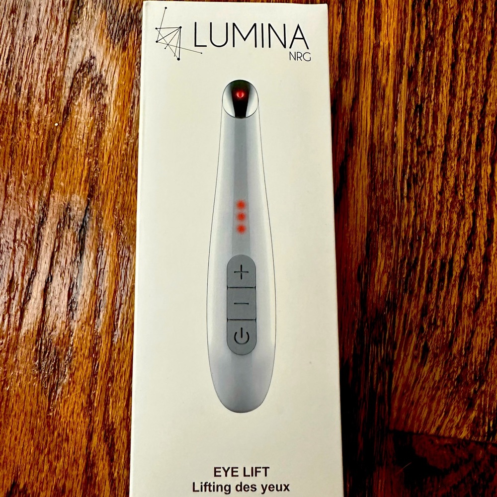 Lumina 3 in 1 Eye Lift New in Box Heat Vibration Tool LED Light Therapy